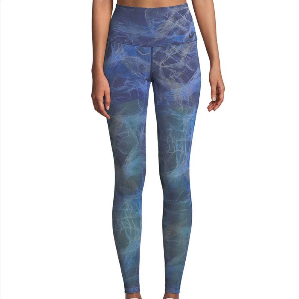 NWOT Nike Power Studio Tulle Tight